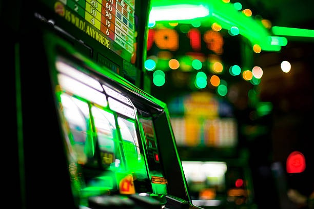 Mobile app interface showing slot games and live-dealer tables on ollo4d alternatif